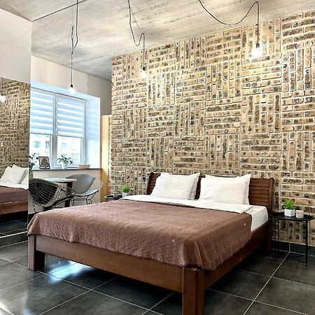 Designer Apartments In The City Center Rivne Esterno foto