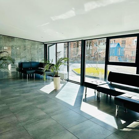 Designer Apartments In The City Center Rivne Esterno foto